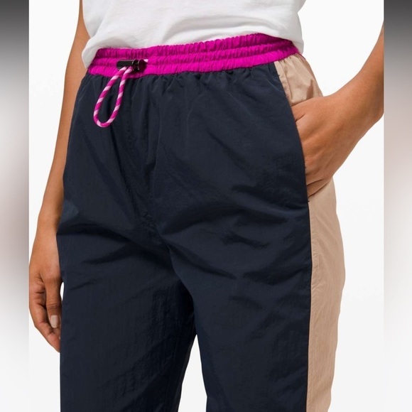 {Lululemon} Evergreen Track Pant - Picture 2 of 5